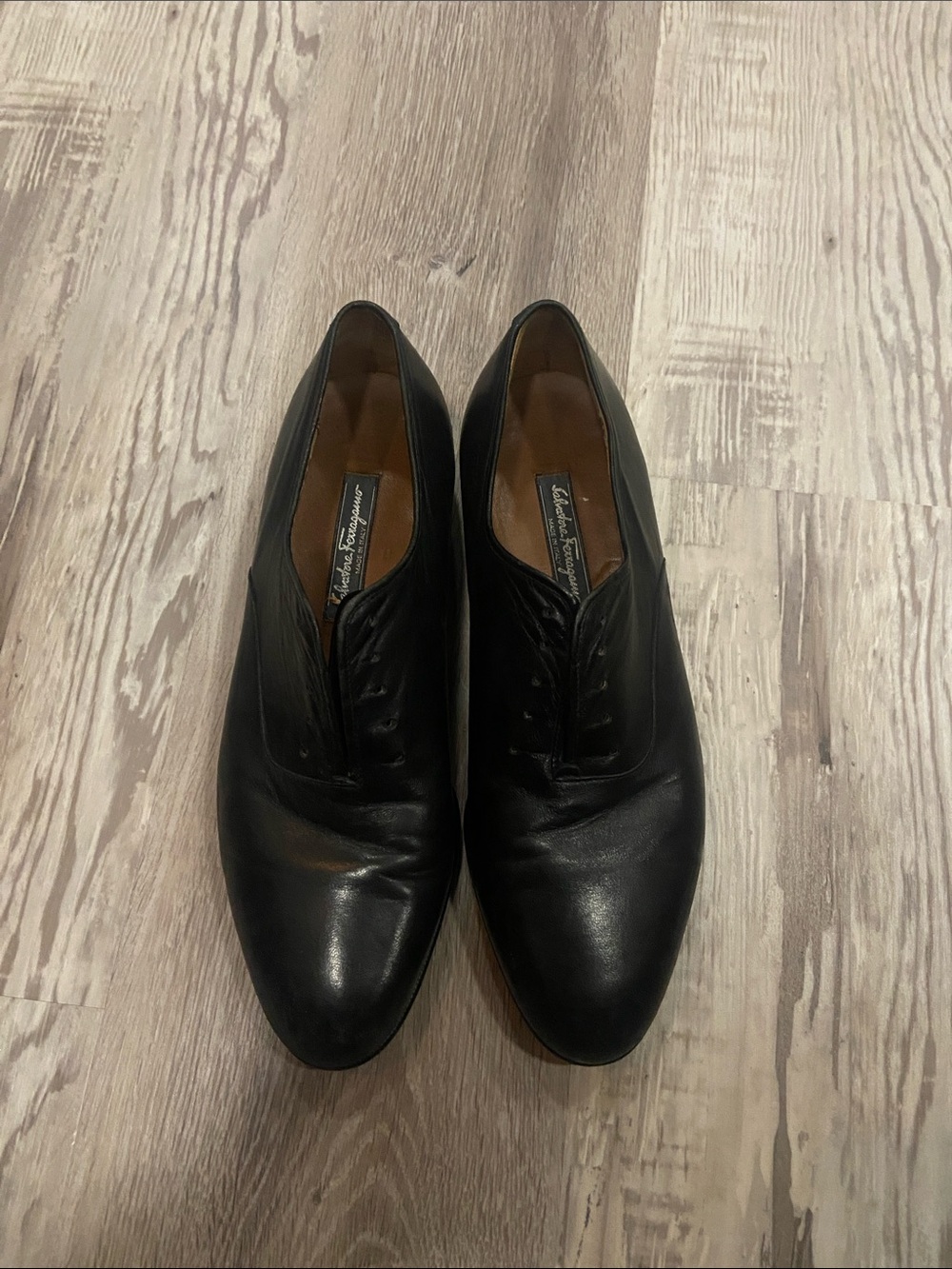 Salvatore Ferragamo Black Leather Oxford Dress Shoes